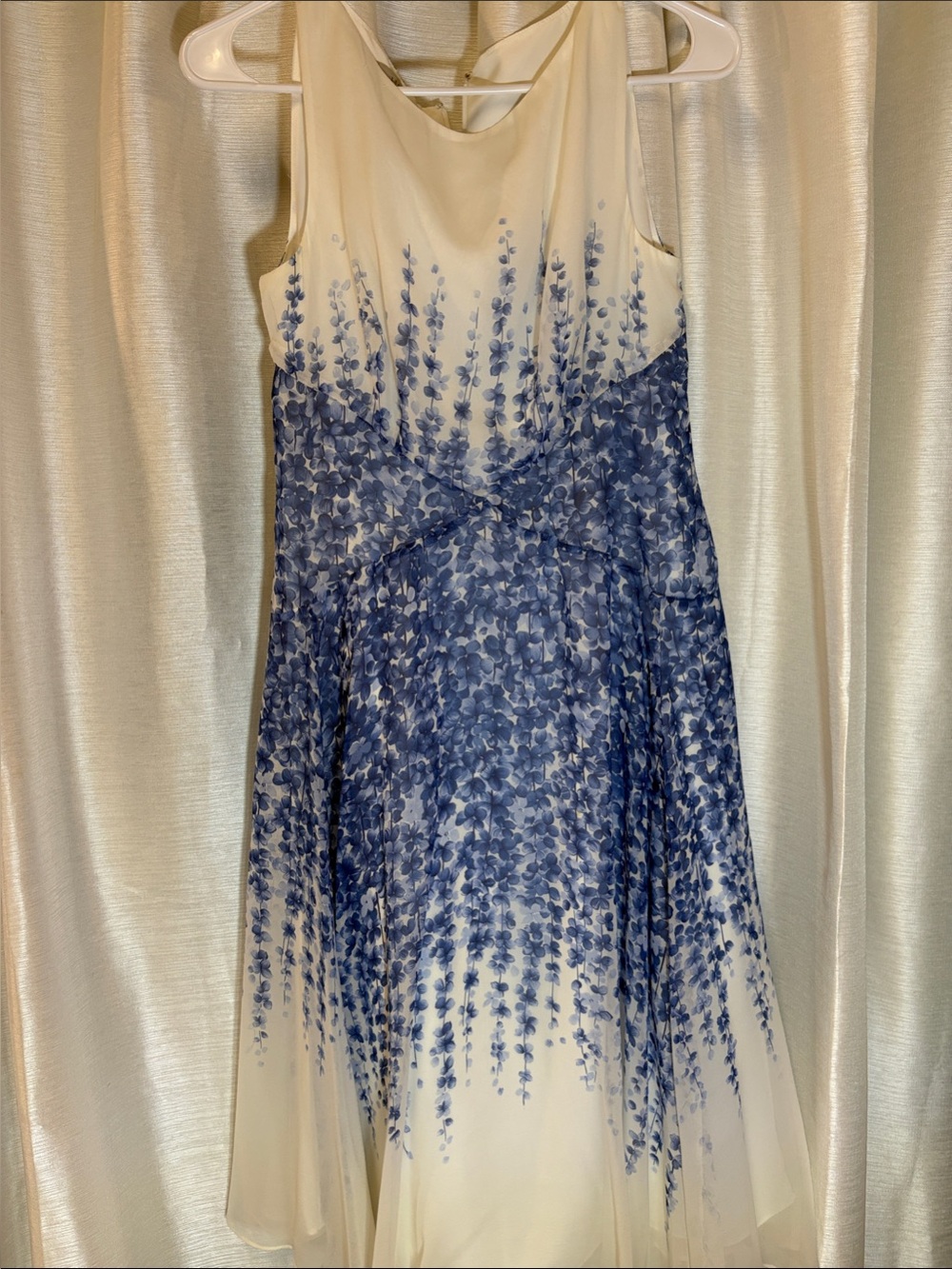 Hobbs London 100% Silk White Trailing Blue Delphinium Floral Midi Dress US 4 - Picture 7 of 13